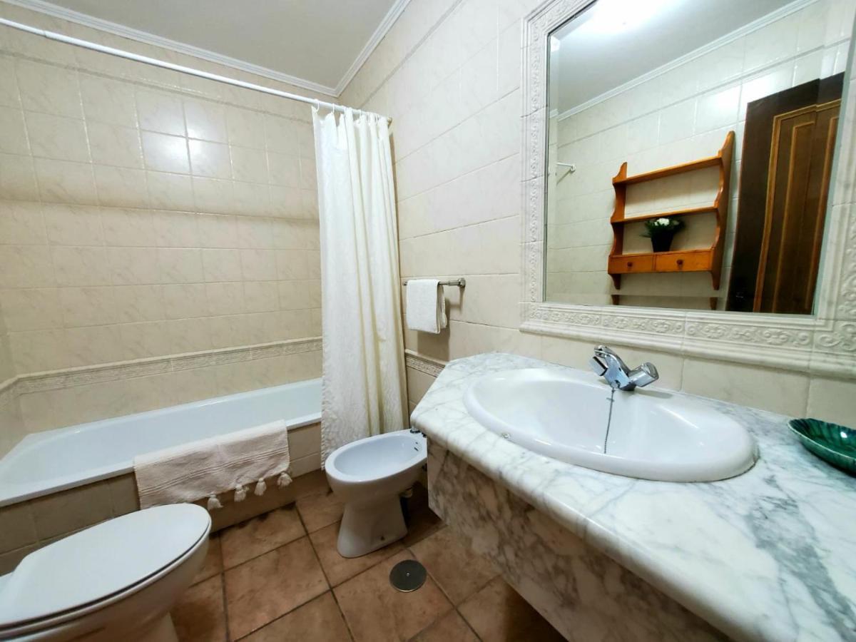 Apartamentos Turisticos Rosa Ribadeo Kültér fotó