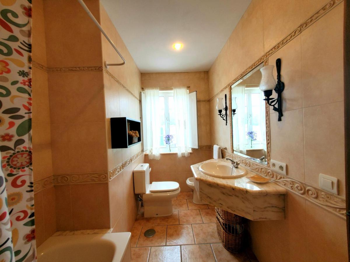 Apartamentos Turisticos Rosa Ribadeo Kültér fotó