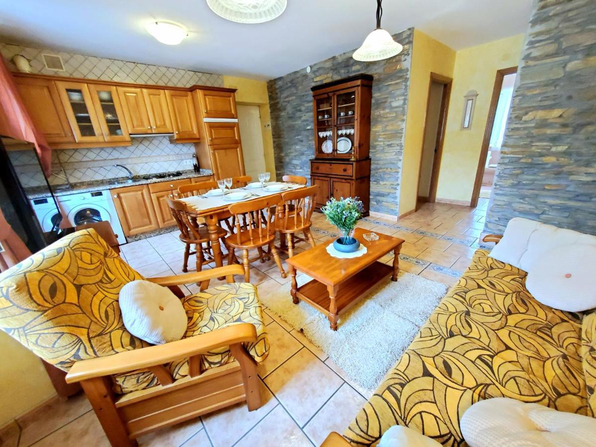 Apartamentos Turisticos Rosa Ribadeo Kültér fotó