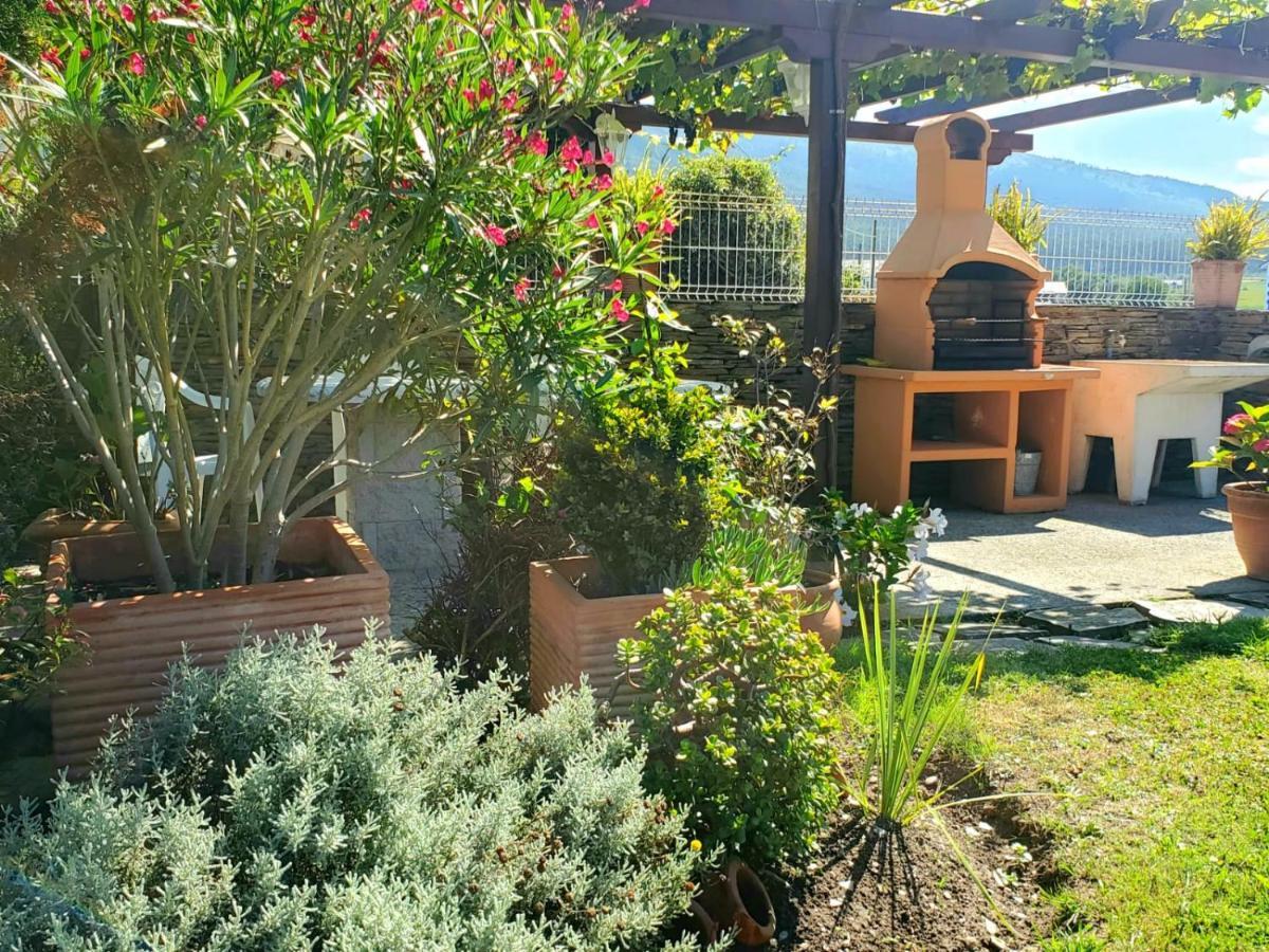 Apartamentos Turisticos Rosa Ribadeo Kültér fotó