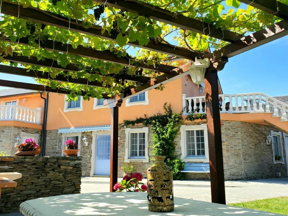 Apartamentos Turisticos Rosa Ribadeo Kültér fotó