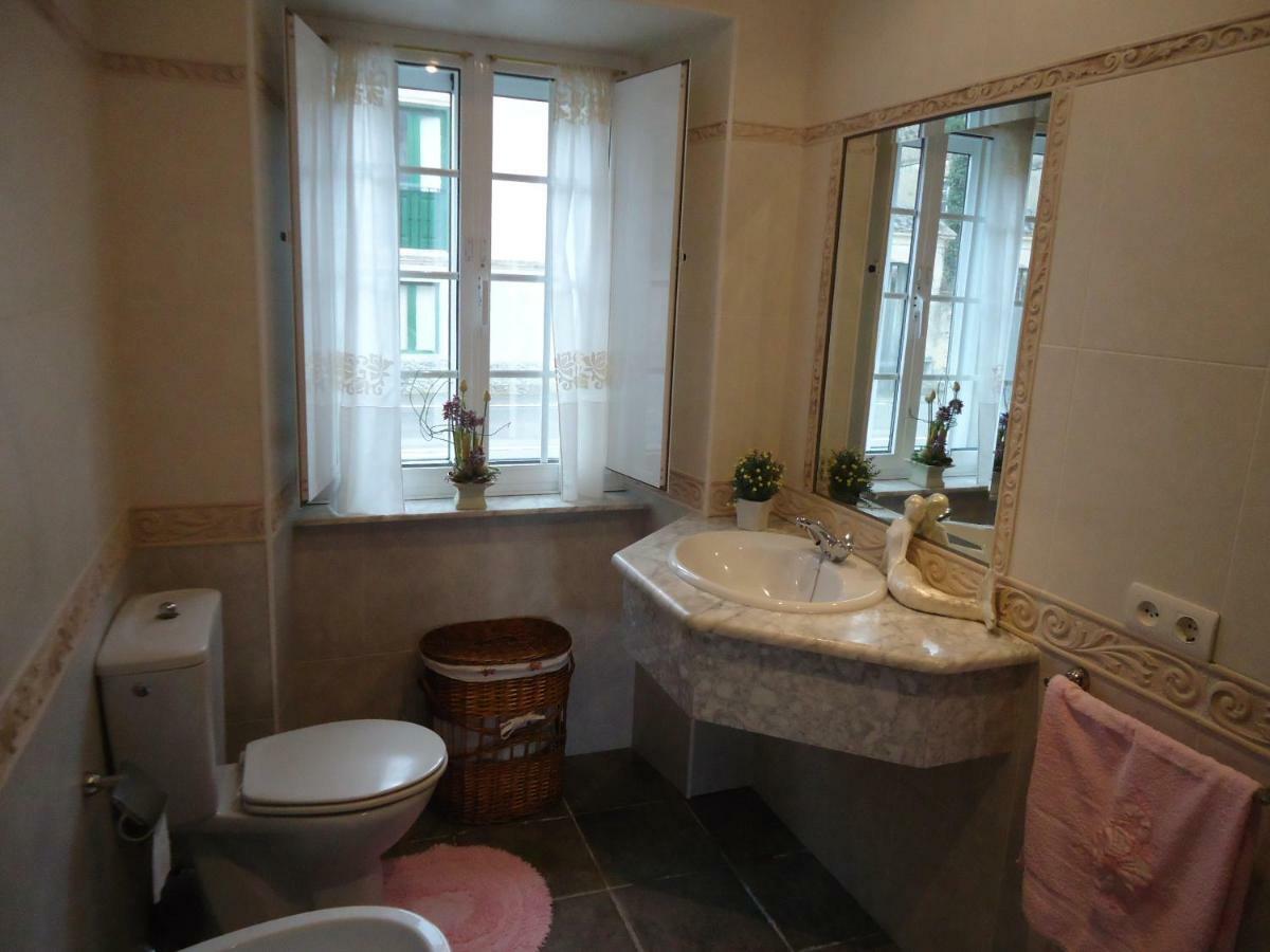 Apartamentos Turisticos Rosa Ribadeo Kültér fotó